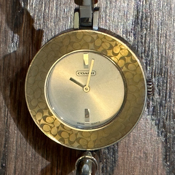 *Vintage* Coach bangle watch with interchangeable bezels. - Picture 9 of 10